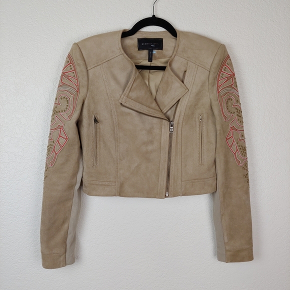 BCBGMaxAzria Jackets & Blazers - BCBGMAXAZRIA Tan Suede Cropped Moto Jacket